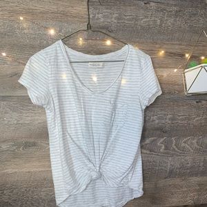 White Abercrombie t-shirt